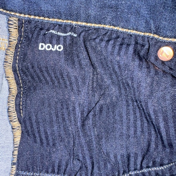 7 for all Mankind Dojo flare - Picture 3 of 4